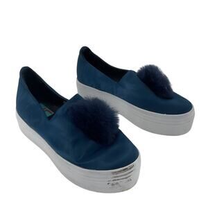 JC Play Women's Blue Flatform Pom Pom Slip On Fashion Shoes Size 8 Preowned